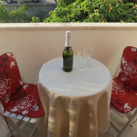 Apartman Franka - One Bedroom With Balcony And Sea View Dubrovnik
